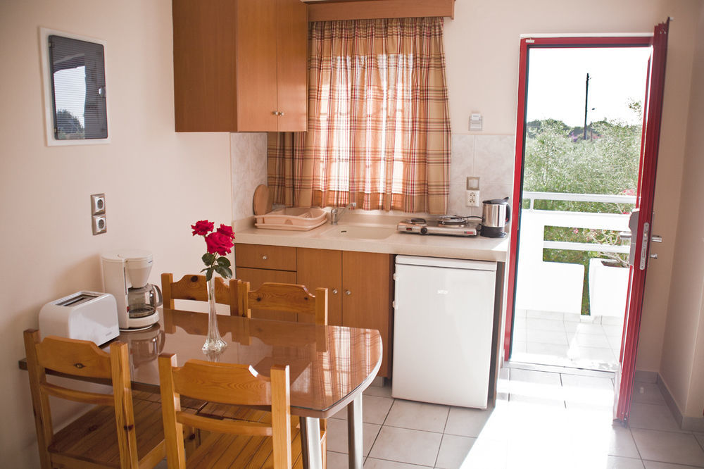 Sandy'S Studios Apartments & Log-Villas Kos Exterior foto